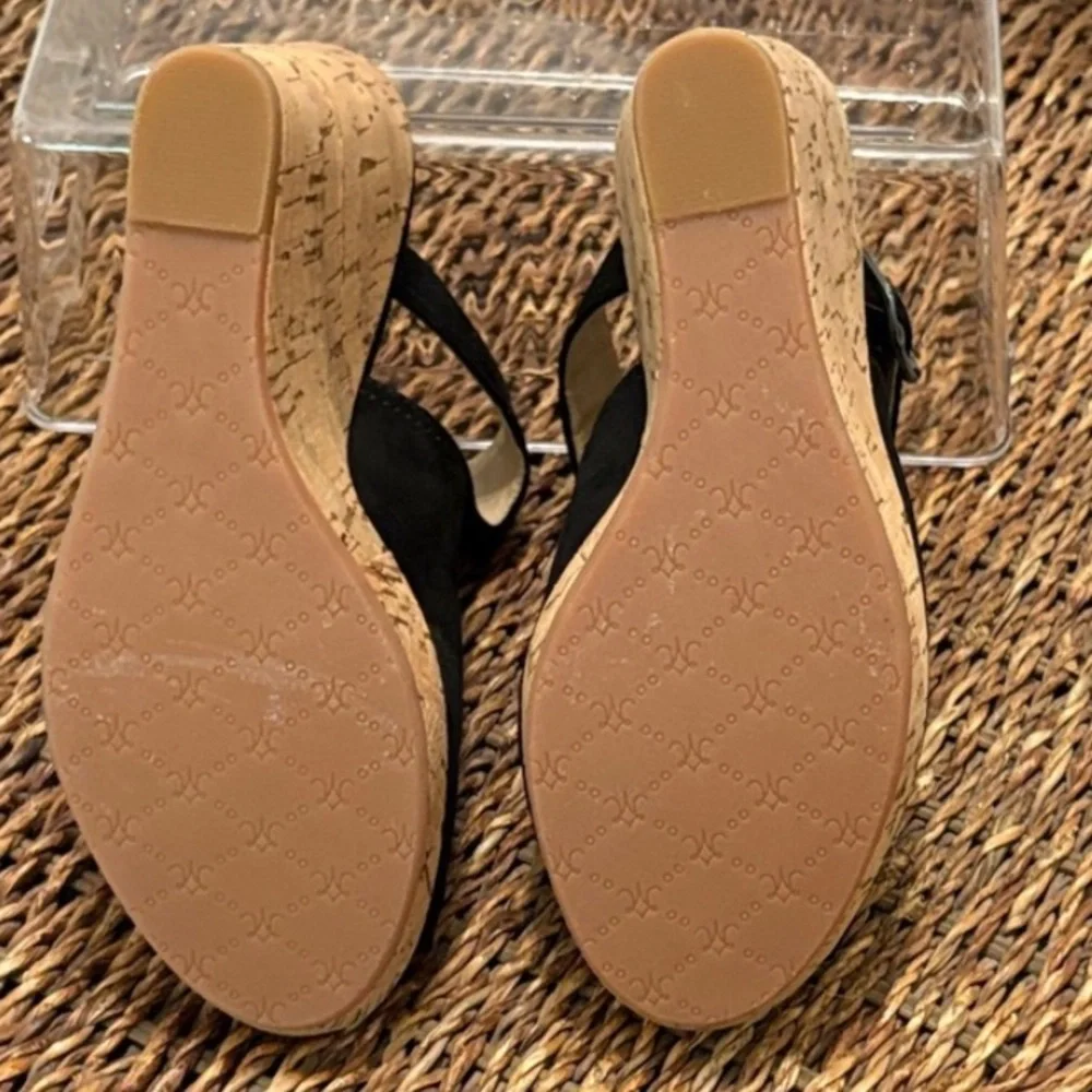 NWB Johnston & Murphy Mika Black and Tan Wedge Sandals Perfect Condition!!!
